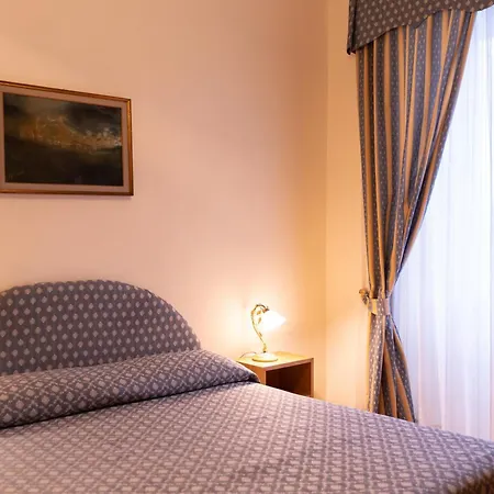 Belvedere Hotel 2*